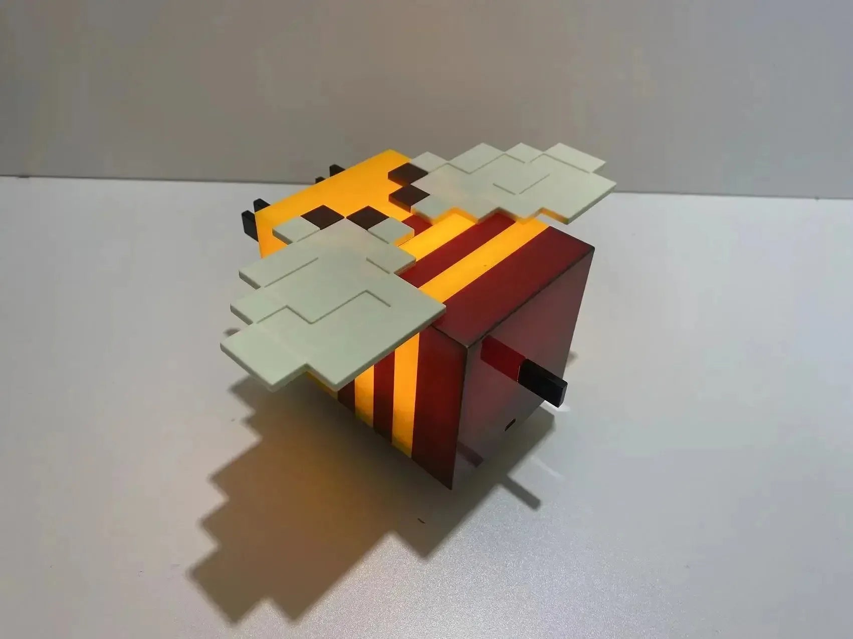 My World LED Toy Creative Bee Night Light MC Model Room Home Atmosphere Luminous Table Lamp Children's Gift