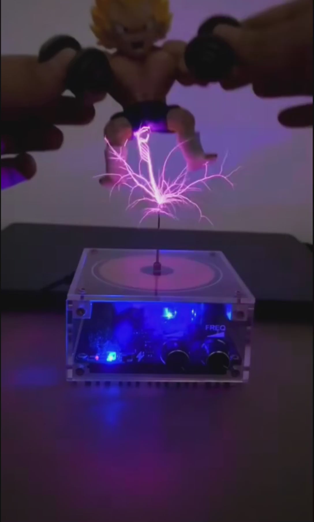 Updated Version Bluetooth Music Tesla Coil  Wireless Transmission Experiment Desktop Toy Touchable Artificial Ligh